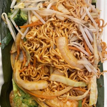 Sweet Basil - Jeow Bong Noodles - Thai Near Me - Franklin, Wisconsin Sweet Basil - Jeow Bong Noodles - Thai Near Me - Franklin, Wisconsin