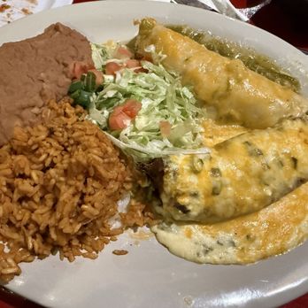 Poco & Moms - Best of New Mexico Combination Plate - American Near Me - Tucson, Arizona