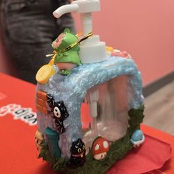 Banana Art Lab - My dolled up deco cream soap dispenser