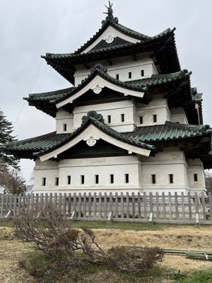 Hirosaki Castle by null