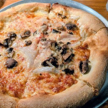 Roots Coastal Kitchen - Truffled Mushroom Pizza ($24) - Caribbean Near Me - Río Grande, Puerto Rico Roots Coastal Kitchen - Truffled Mushroom Pizza ($24) - Caribbean Near Me - Río Grande, Puerto Rico