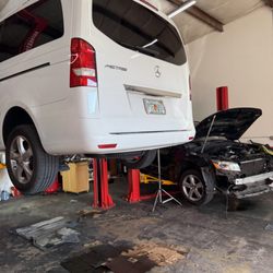 Alexx Motors