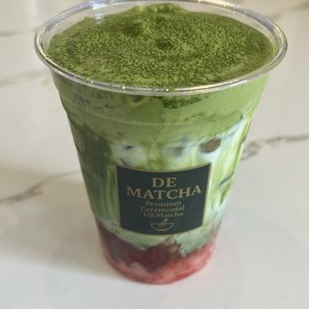 De Matcha - Strawberry matcha - Specialty Food Near Me - Torrance, California