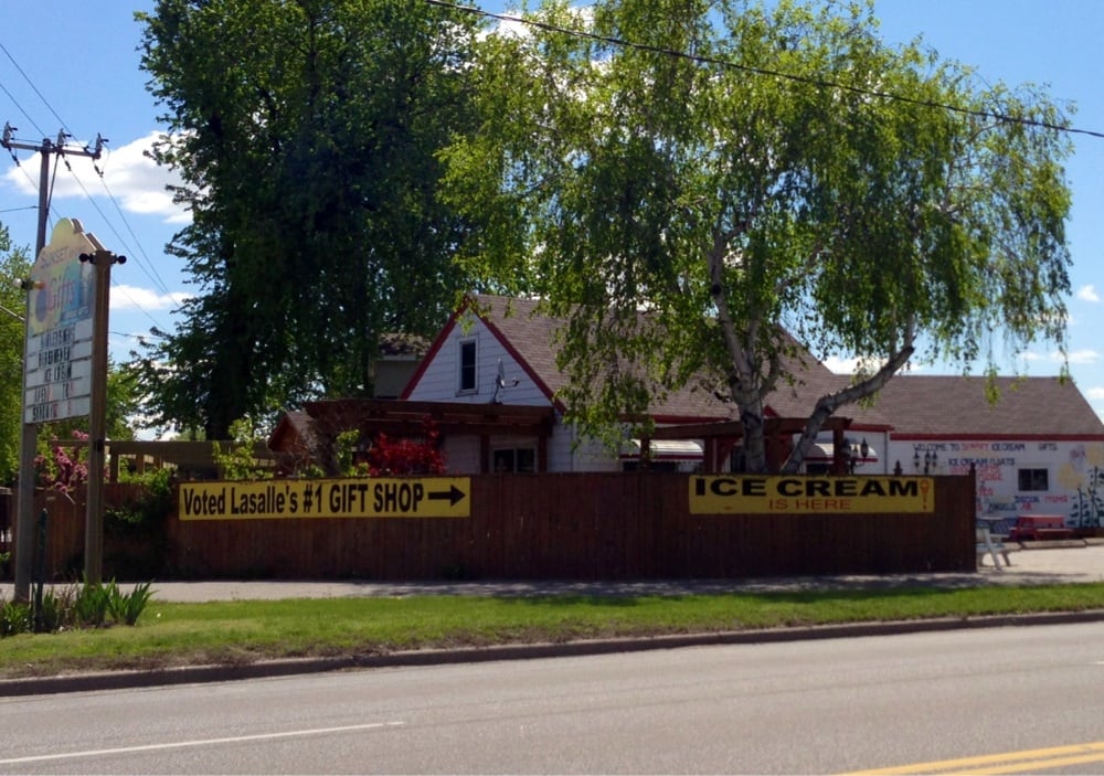 SUNSET ICE CREAM & GIFTS Updated August 2024 2211 Front Road