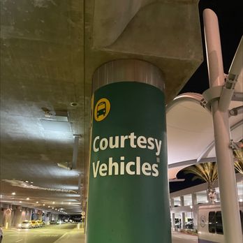 Laurel Parking - Waiting area - Parking Near Me - San Diego, California Laurel Parking - Waiting area - Parking Near Me - San Diego, California