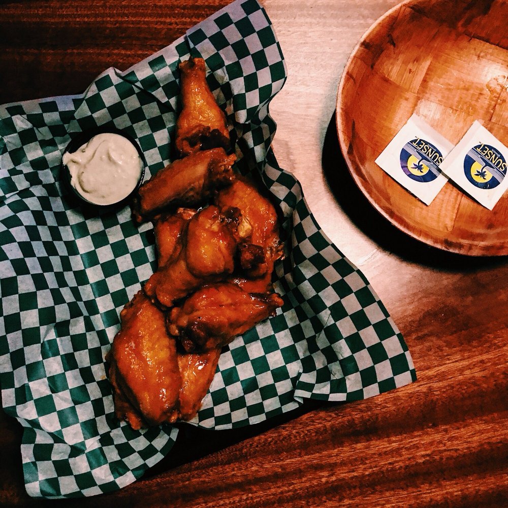 Searching within Chicken Wings for Dive Bar Cincinnati, OH Yelp