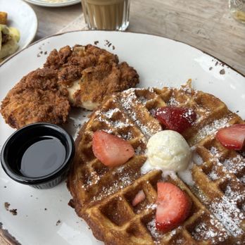 Cracked & Battered - Potrero Hill - Chicken & Waffles - Breakfast & Brunch Near Me - San Francisco, California