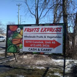 Fruits Express - Follow the sign.