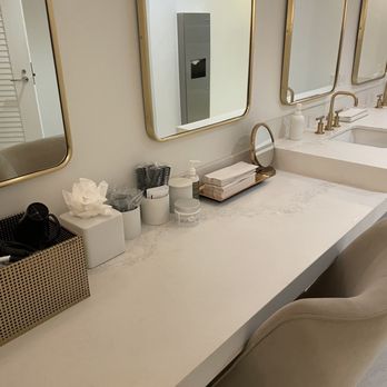 Ocean Pearl Spa - Ladies changing area - Day Spas Near Me - Carlsbad, California Ocean Pearl Spa - Ladies changing area - Day Spas Near Me - Carlsbad, California