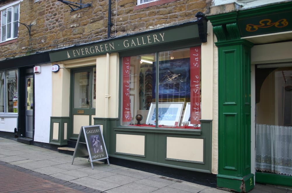 EVERGREEN GALLERY Updated May 2024 12 Sheaf Street, Daventry