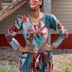 Printed dress w/ Matching mask!