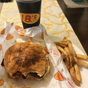 IB’s - Bacon Cheeseburger - Burgers Near Me - Santa Clara, California IB’s - Bacon Cheeseburger - Burgers Near Me - Santa Clara, California