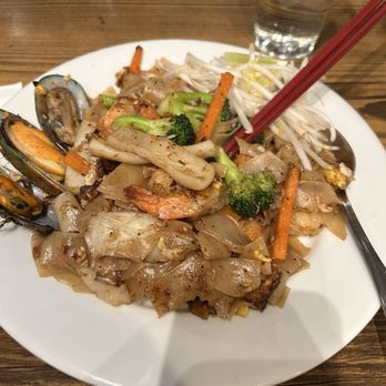 Layang Layang - Wide noodles - Malaysian Near Me - Milpitas, California Layang Layang - Wide noodles - Malaysian Near Me - Milpitas, California