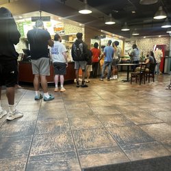 Wingstop - All of these people been waiting for 35 mnts