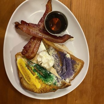 Ruby Sunshine Chattanooga - King cake French toast - Breakfast & Brunch Near Me - Chattanooga, Tennessee Ruby Sunshine Chattanooga - King cake French toast - Breakfast & Brunch Near Me - Chattanooga, Tennessee