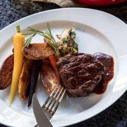 Alexander's Restaurant & Wine Bar