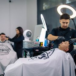 Guapos Barber