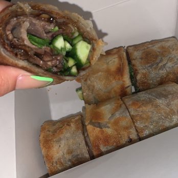 Thumbling - Beef roll (Good!) - Shanghainese Near Me - West Covina, California Thumbling - Beef roll (Good!) - Shanghainese Near Me - West Covina, California