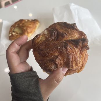 Mono Coffee - Butter Cake Pastry - Coffee & Tea Near Me - Lakewood, California Mono Coffee - Butter Cake Pastry - Coffee & Tea Near Me - Lakewood, California