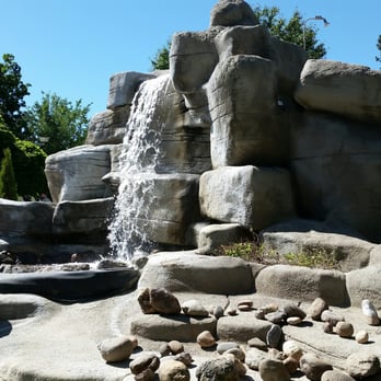 Magic Carpet Golf - The Waterfall (FYI - all of the sculptures are handmade by the staff here) - Mini Golf Near Me - Reno, Nevada Magic Carpet Golf - The Waterfall (FYI - all of the sculptures are handmade by the staff here) - Mini Golf Near Me - Reno, Nevada