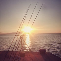 Pontile Torregaveta - Natale 2015. Bacoli. Pesca con gli amici.  Share Local Love