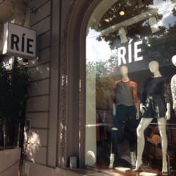 Ríe