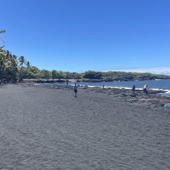 Punalu'u Black Sand Beach - Beaches Near Me - Pahala, Hawaii Punalu'u Black Sand Beach - Beaches Near Me - Pahala, Hawaii
