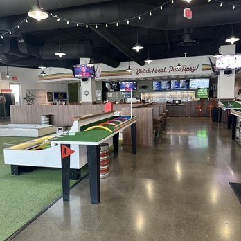 Tipsy Putt - Pubs Near Me - Emeryville, California Tipsy Putt - Pubs Near Me - Emeryville, California
