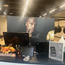 Mayweather Boxing + Fitness - Front desk