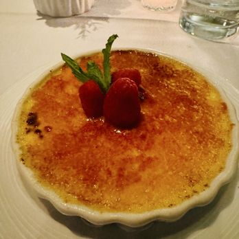Le District - Market District - Creme brûlée - French Near Me - New York, New York Le District - Market District - Creme brûlée - French Near Me - New York, New York