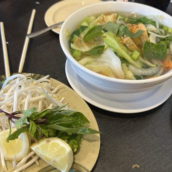Saigon Dish - Small veggie pho with beef broth - Vietnamese Near Me - Lawndale, California