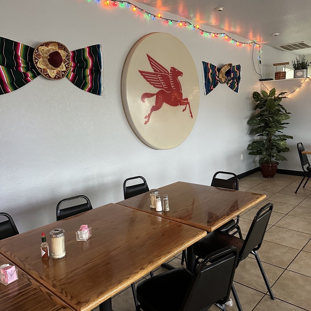 City Limits Cafe - Interior - New American Near Me - Eden, Texas