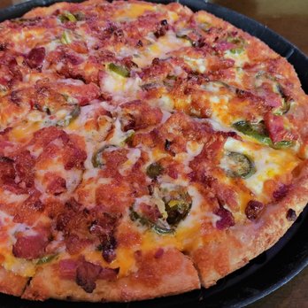 Fairground Pizza and Pub - Jalapeño popper pizza - Pizza Near Me - Cornish, Maine