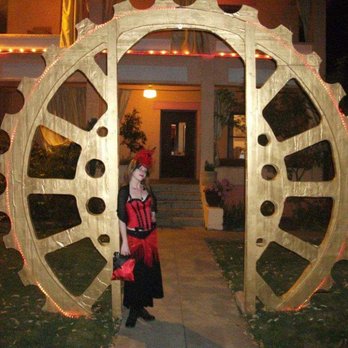 Alwun House - Artist installation at the entrance of the Steampunk ball - Art Galleries Near Me - Phoenix, Arizona