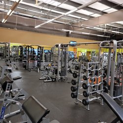 Anytime Fitness - Free weights