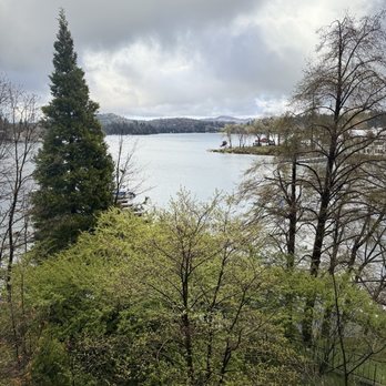 Lake Arrowhead Resort & Spa - Resorts Near Me - Lake Arrowhead, California