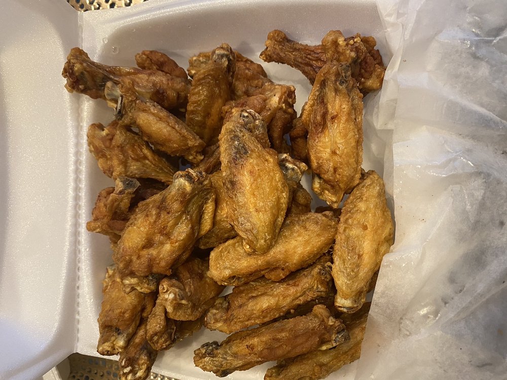 WINGS 44 Photos & 70 Reviews Chicken Wings 1079 Inman Ave