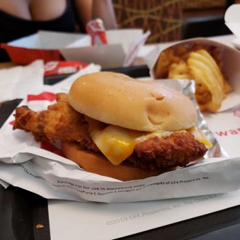 Chick-fil-A - Chicken sandwich - Fast Food Near Me - Tampa, Florida