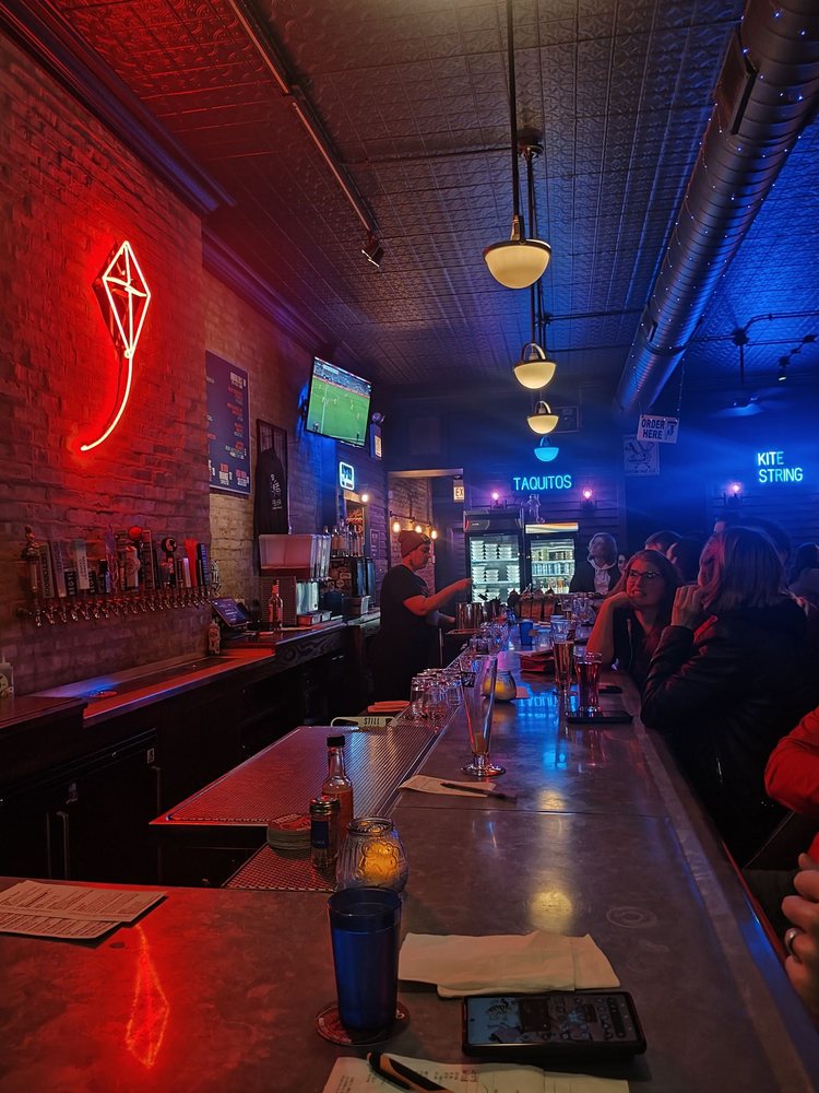 Kite String Cantina
