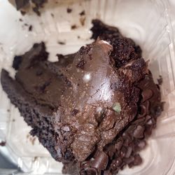 Marco Pizzeria & Restaurant - Moldy cake... after waiting over 2 hours for a pizza.