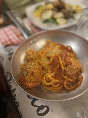 Tonnarello | Paglia by null