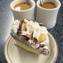Chocolate Banana Cream Pie with Coffee!! amazing!! Chocolate Banana Cream Pie with Coffee!! amazing!!