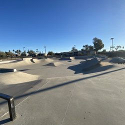Paradise Valley Skatepark - Really nice open skatepark.