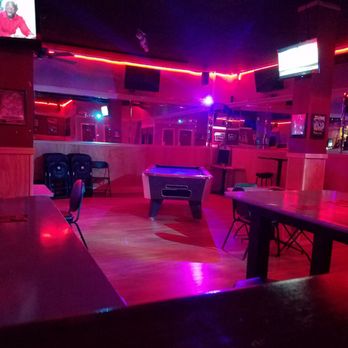 Legends Bar - Offer enough space, and even have a karoke machine in the front of the bar near the entrance. - Sports Bars Near Me - Niagara Falls, New York