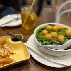 Double Chin Modern Asian Restaurant - Hong Kong Style Curry Fishball Noodle Soup & Veggie Pan-Fired Potstickers