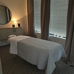 Harmony Falls Massage Clinic And Spa