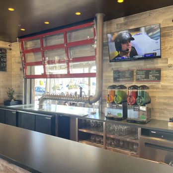 Luchador Brewing - Wine and slushy bar - Breweries Near Me - Cathedral City, California