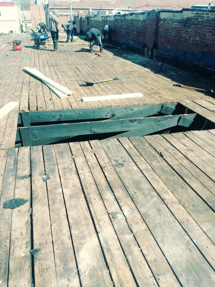 Slide of Amigo Roofing