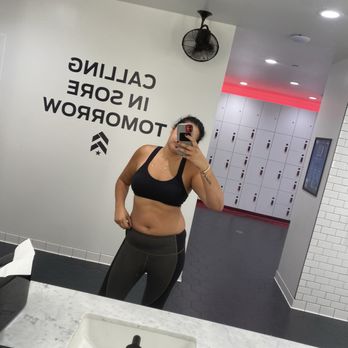 Barry's Santa Monica - 8am Saturday Run x Lift - Interval Training Gyms Near Me - Santa Monica, California Barry's Santa Monica - 8am Saturday Run x Lift - Interval Training Gyms Near Me - Santa Monica, California