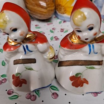 Retro Now - Used, Vintage & Consignment Near Me - Martinez, California